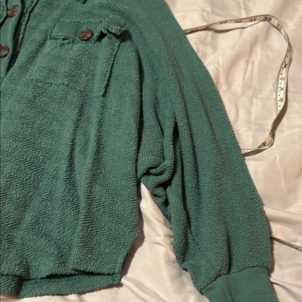 BUCKETLIST Green Oversized Button-Up Shirt - Picture 7 of 12